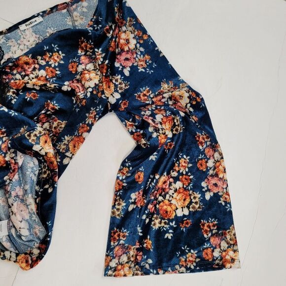 Pro Blue velour blouse - Picture 8 of 10